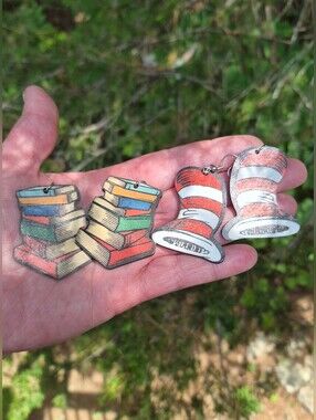 Cat In The Hat And Stack Of Books Lot Of 2 Pairs Of Earrings Librarian Teacher